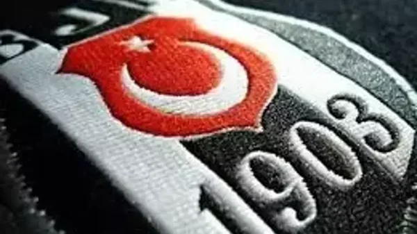 Beşiktaş Galatasaray'dan Ayrılan Forvete İmzayı Attırdı: İşte O İsim..