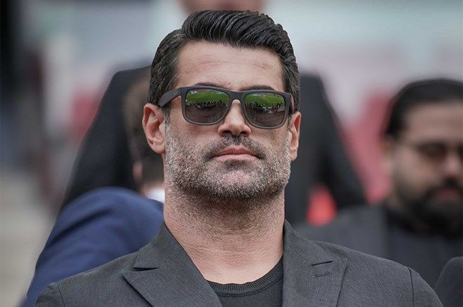 Volkan Demirel, "Sat" diyerek Fenerbahçe'nin 3 futbolcusunun üstünü çizdi