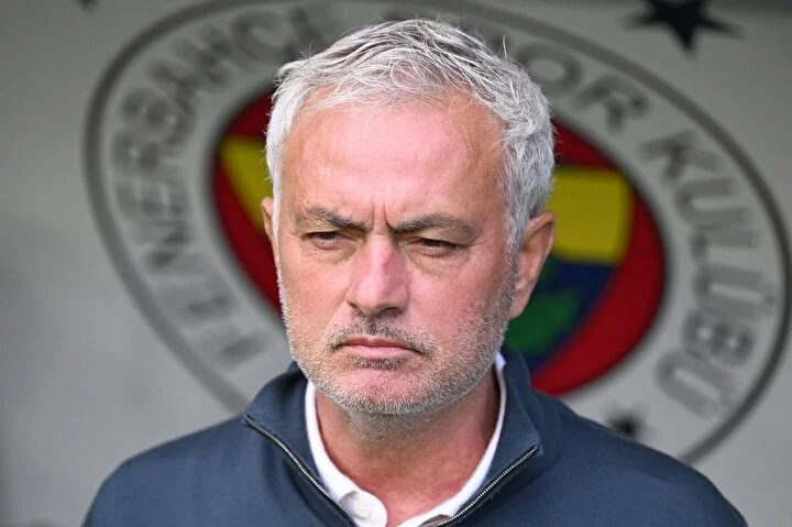 Yerine gelecek isim belli oldu! Fenerbahçe'de Mourinho dönemi sona erebilir!