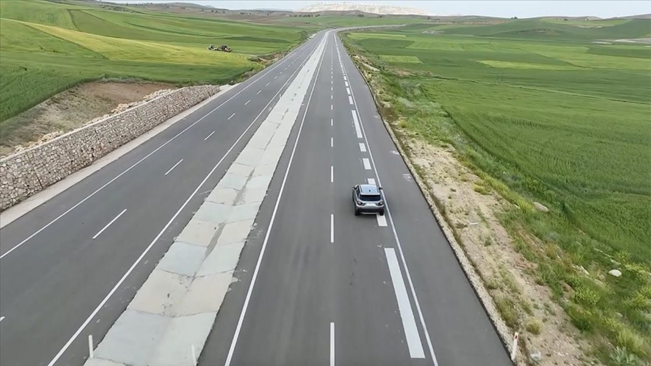 Türkiye'de bir ilk daha! Melodili yolda sırada Mehter Marşı Var!