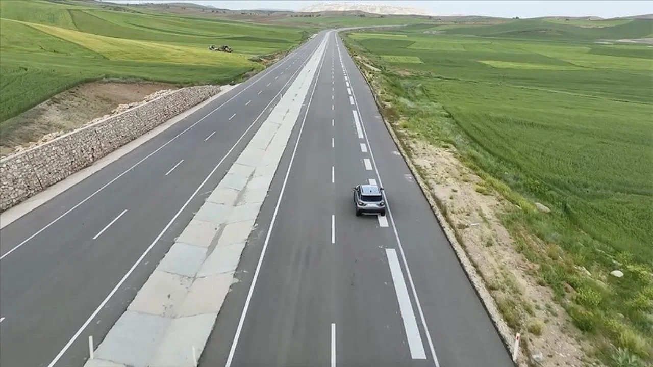 Türkiye'de bir ilk daha! Melodili yolda sırada Mehter Marşı Var!