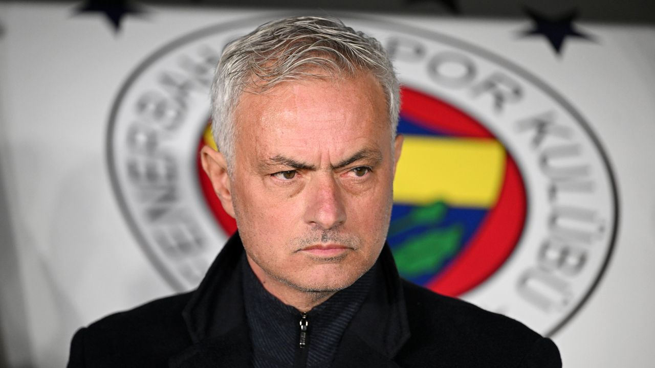 Sergen Yalçın'dan Fenerbahçe'ye yeşil ışık! Jose Mourinho'nun yerine aday: "Oraya gitmeyi kim istemez?"