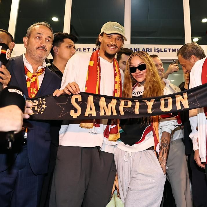 Leroy Sane'yi Galatasaray'a getiren isim Mesut Özil! Bu haber Fenerbahçelileri çıldırtacak