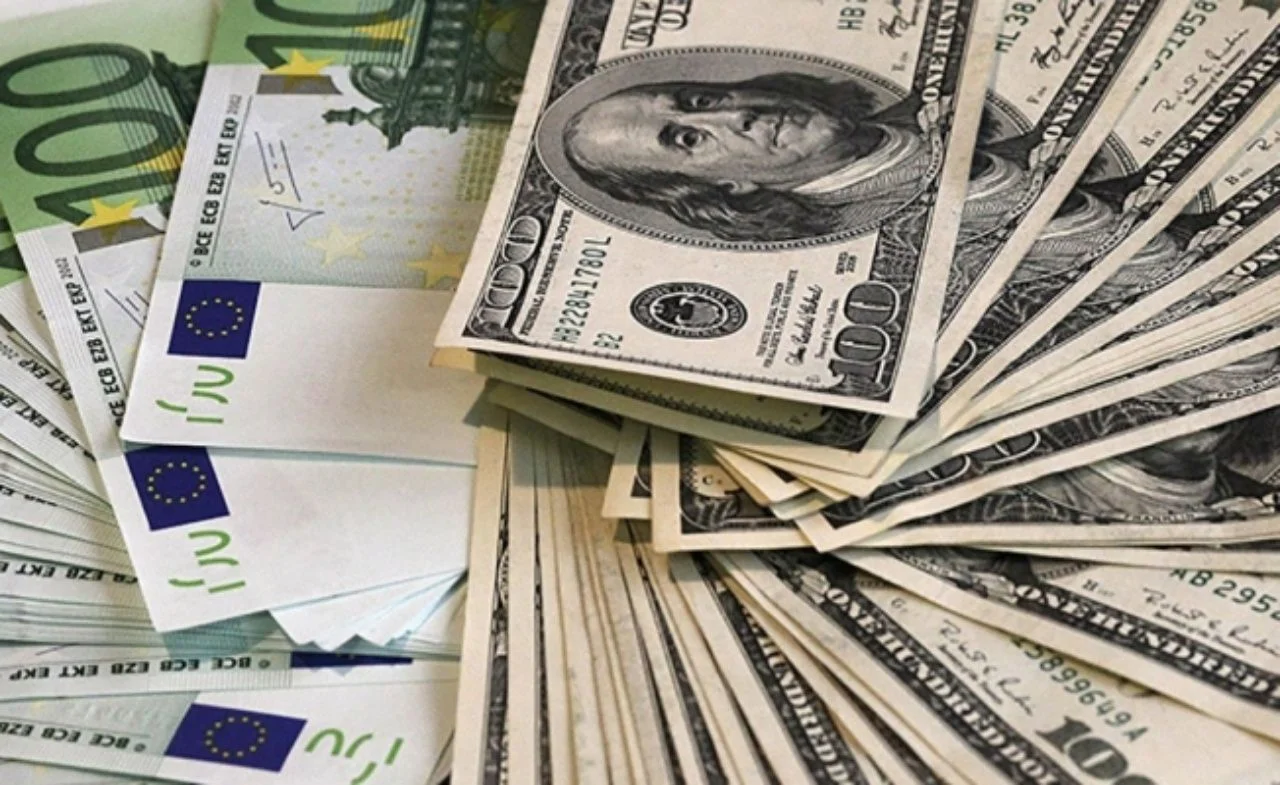 Dev banka dolar ve euro tahminini güncelledi! TL’de değer kaybı devam edecek mi?