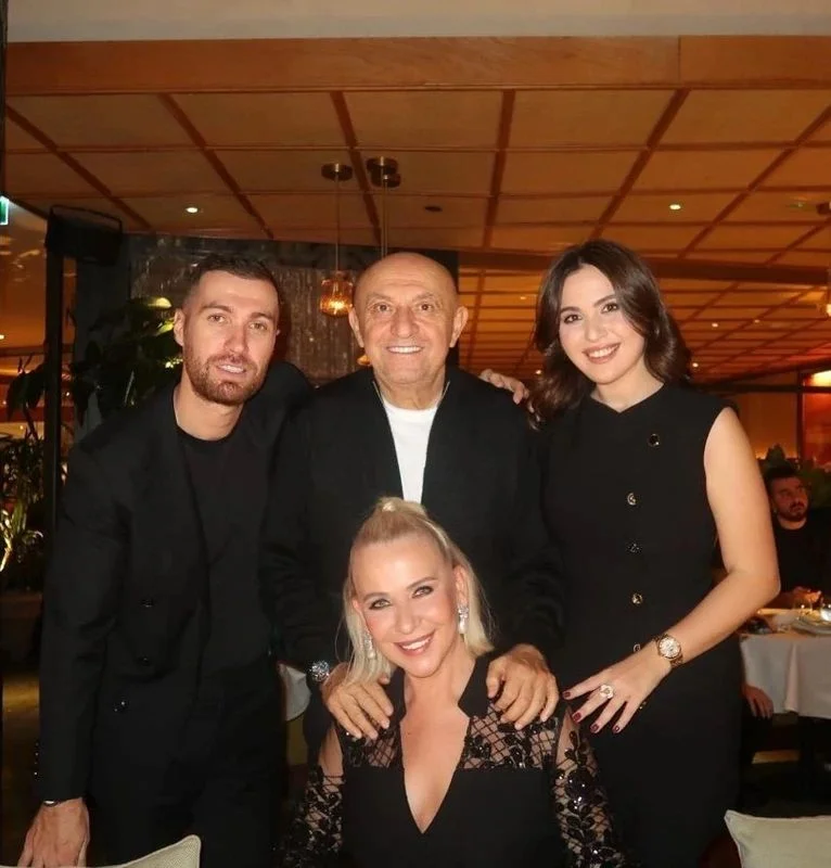 Çorum'da dünyaevine girmişlerdi! Elif Engin ile Ahmet Emin Ahlatcı'dan balayı pozu geldi