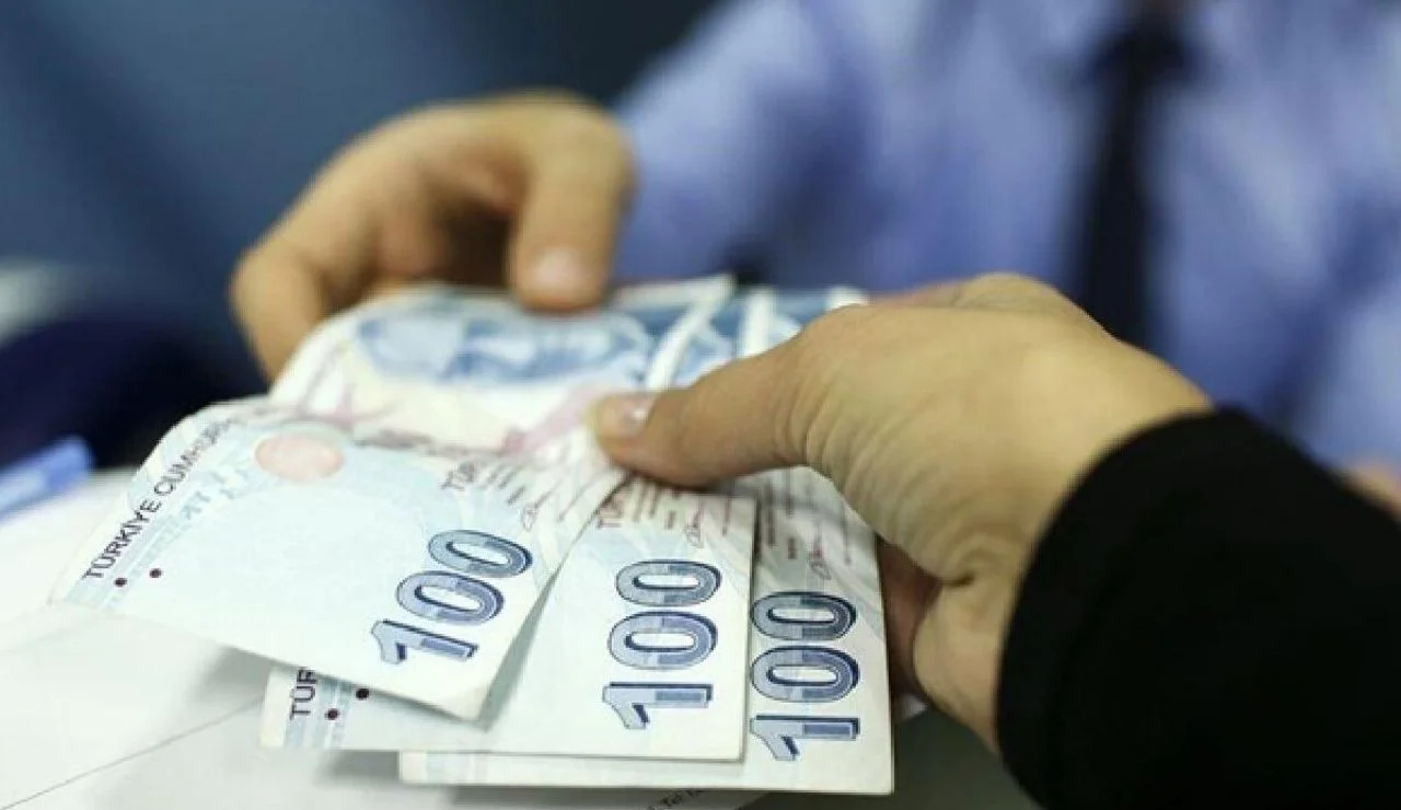 Yargıtay’dan emekliler için kritik karar! Kredi borcu olanların maaşına bloke yolda