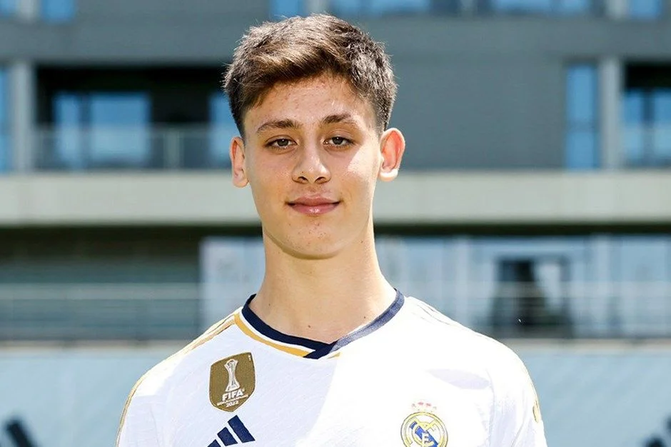 Real Madrid'de Arda Güler Veda Etti