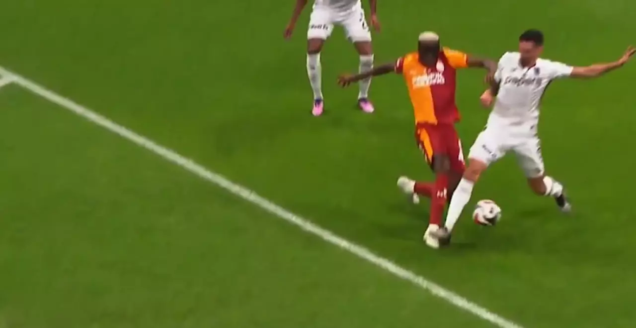 Dev derbide iki takım penaltı bekledi, bir gol iptal edildi!