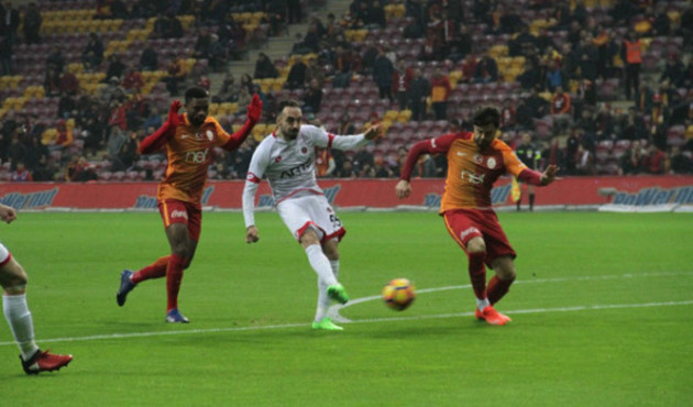 Sezonun en erken golünü Galatasaray yedi!