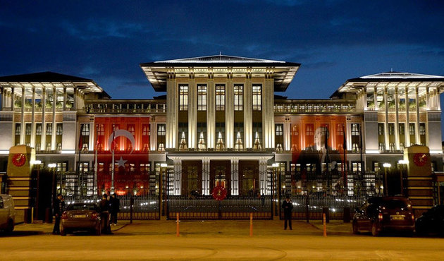 Ankara'da gece yarısı ikinci darbe paniği!