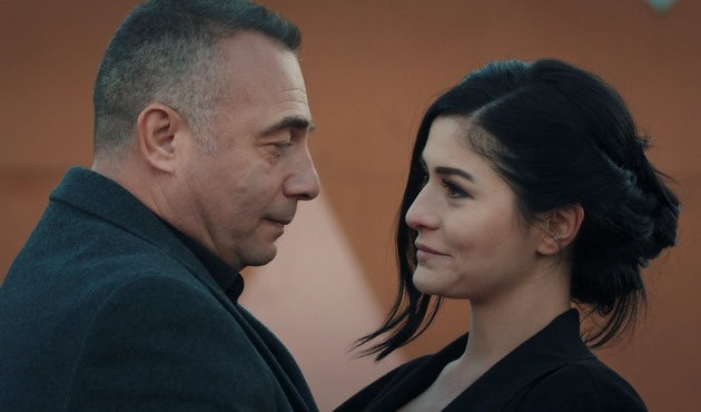 Deniz Çakır ve Oktay Kaynarca aşk mı yaşıyor?