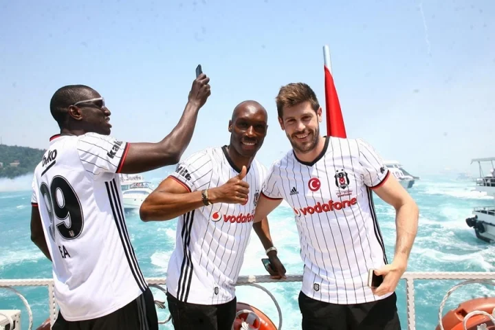 Kare kare şampiyonluk kutlamaları!