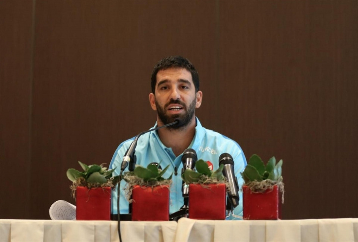 Arda Turan'ın yanında olan 8 futbolcu
