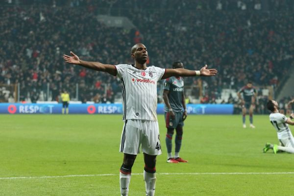 Beşiktaş - Olympiakos maç özeti ve golleri izle - video