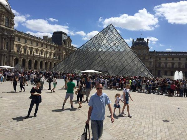 louvre1