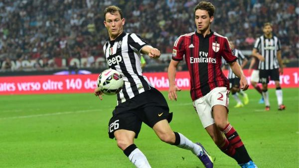 stephan-lichtsteiner-mattia-de-sciglio-juventus-ac-milan-20092014_1q7bh1ju4am6s1896ozdfmivtg