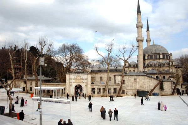 212285-eyup-sultan-camii-eyup-fotogaleri_800x535