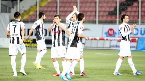 manisaspor_sevinc30122013_b