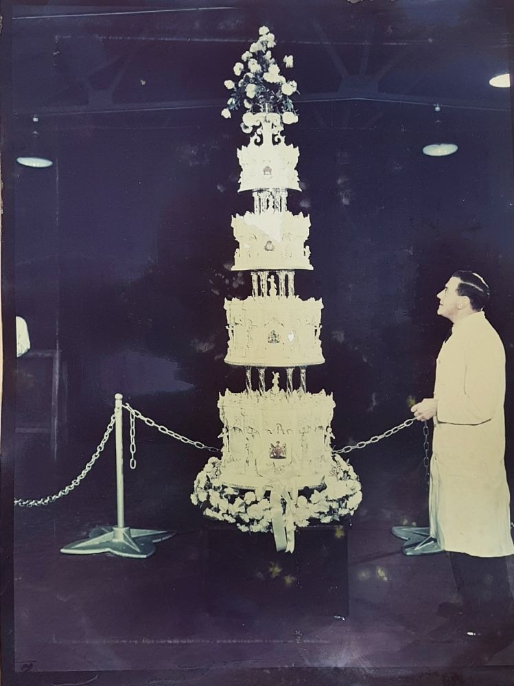 royal_ann.cake_dated1947