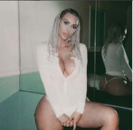 kim_kardashian_fotoAraflar