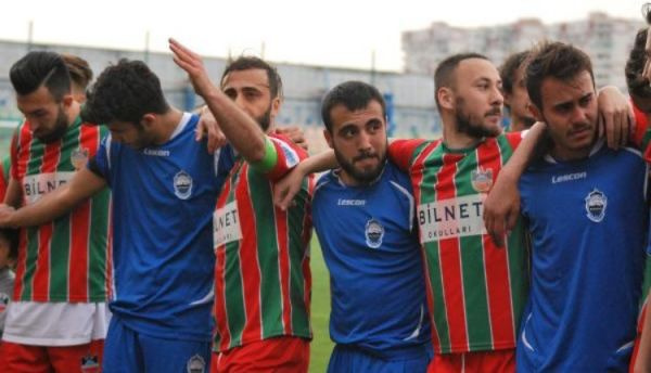 kayseri_erciyesspor_diyarbekir_macini_otobuste_bekledieI